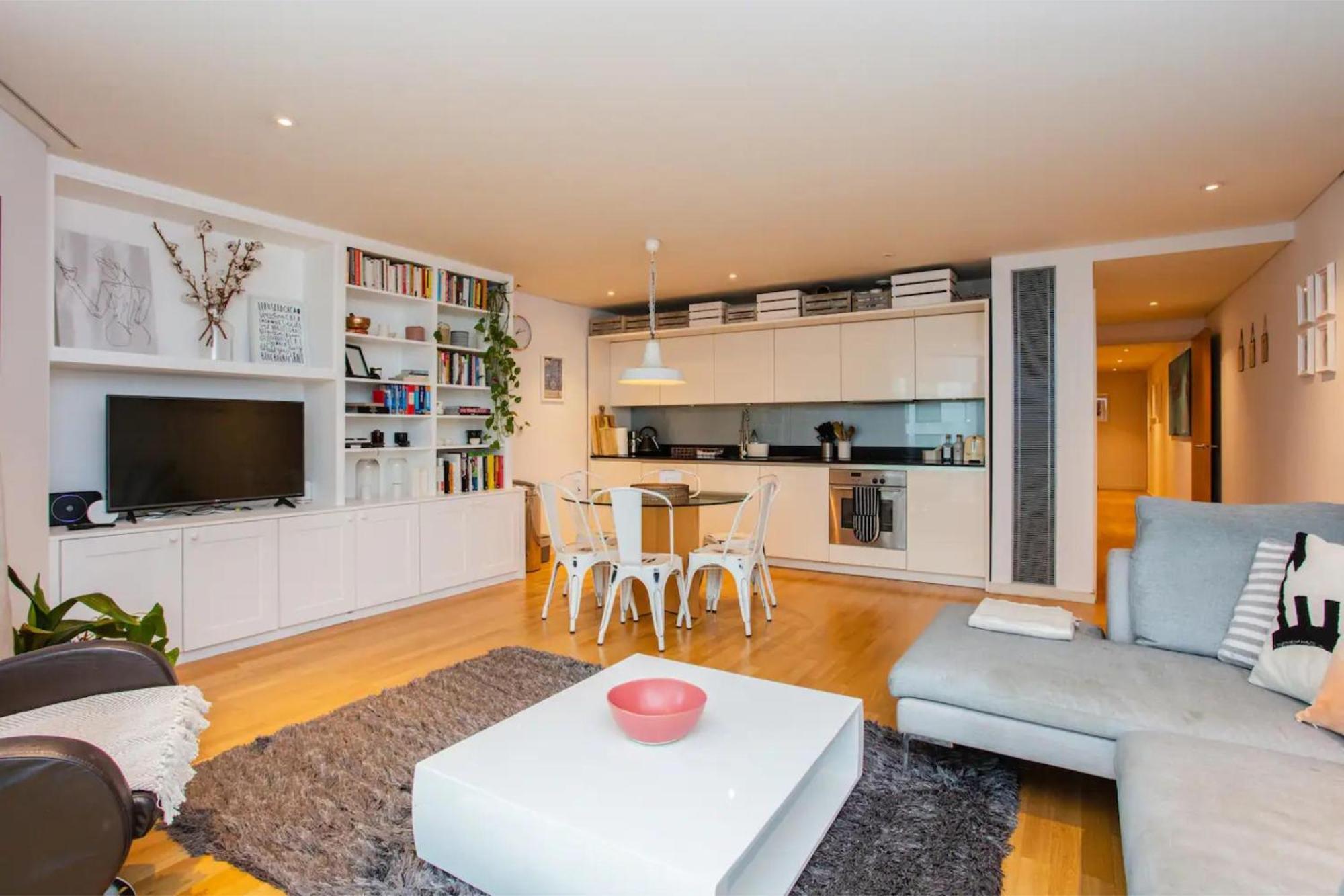 Modern 3 Bedroom Apartment In Paddington Лондон Экстерьер фото
