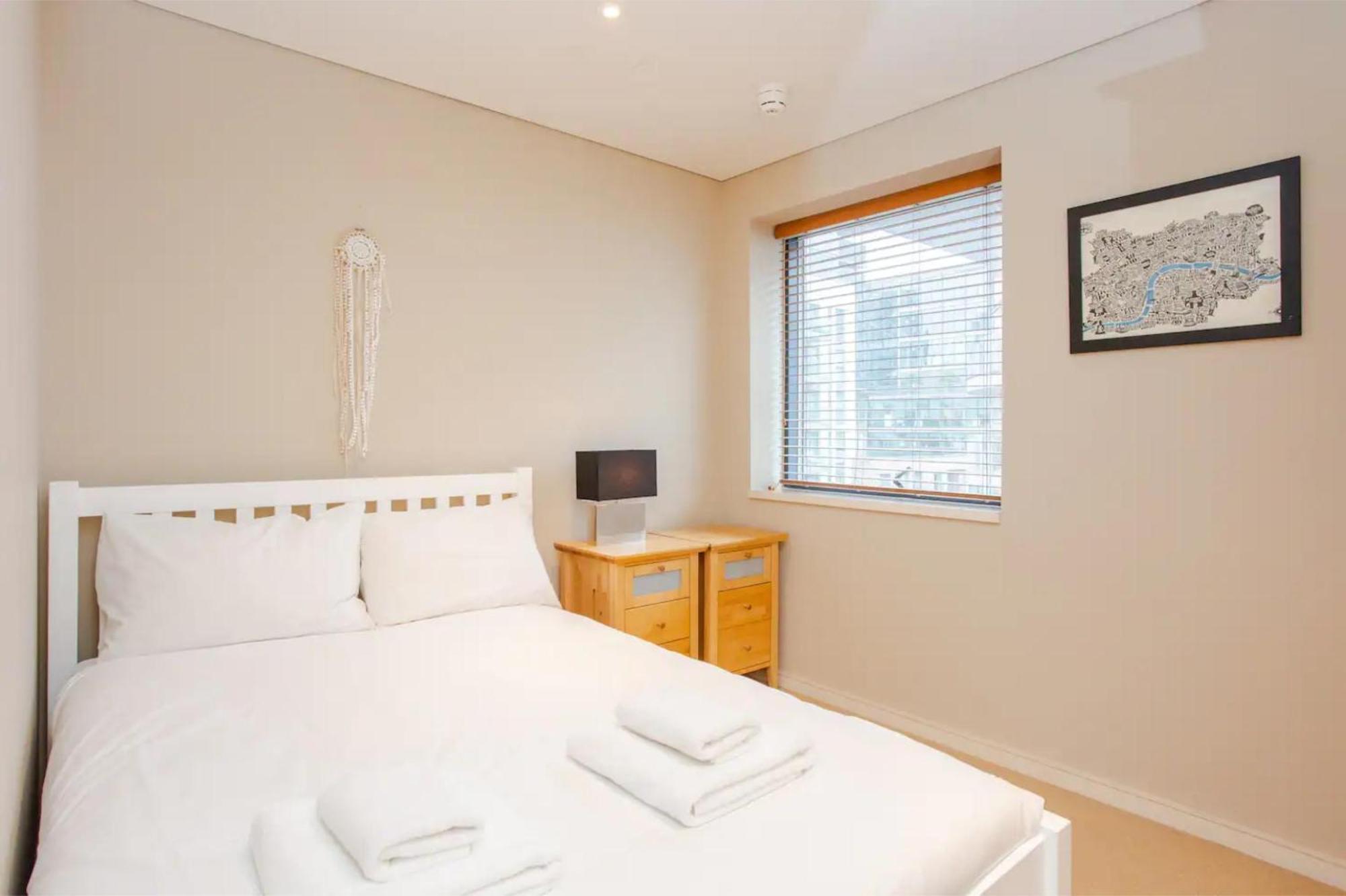 Modern 3 Bedroom Apartment In Paddington Лондон Экстерьер фото