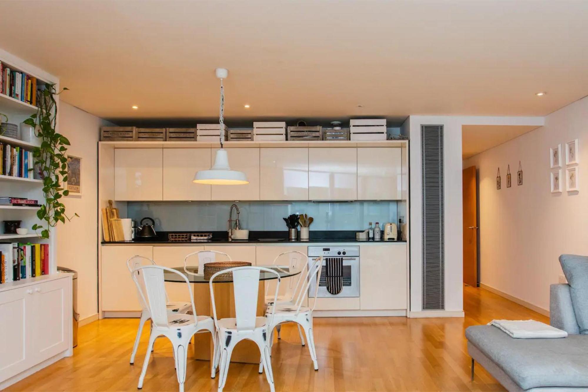 Modern 3 Bedroom Apartment In Paddington Лондон Экстерьер фото