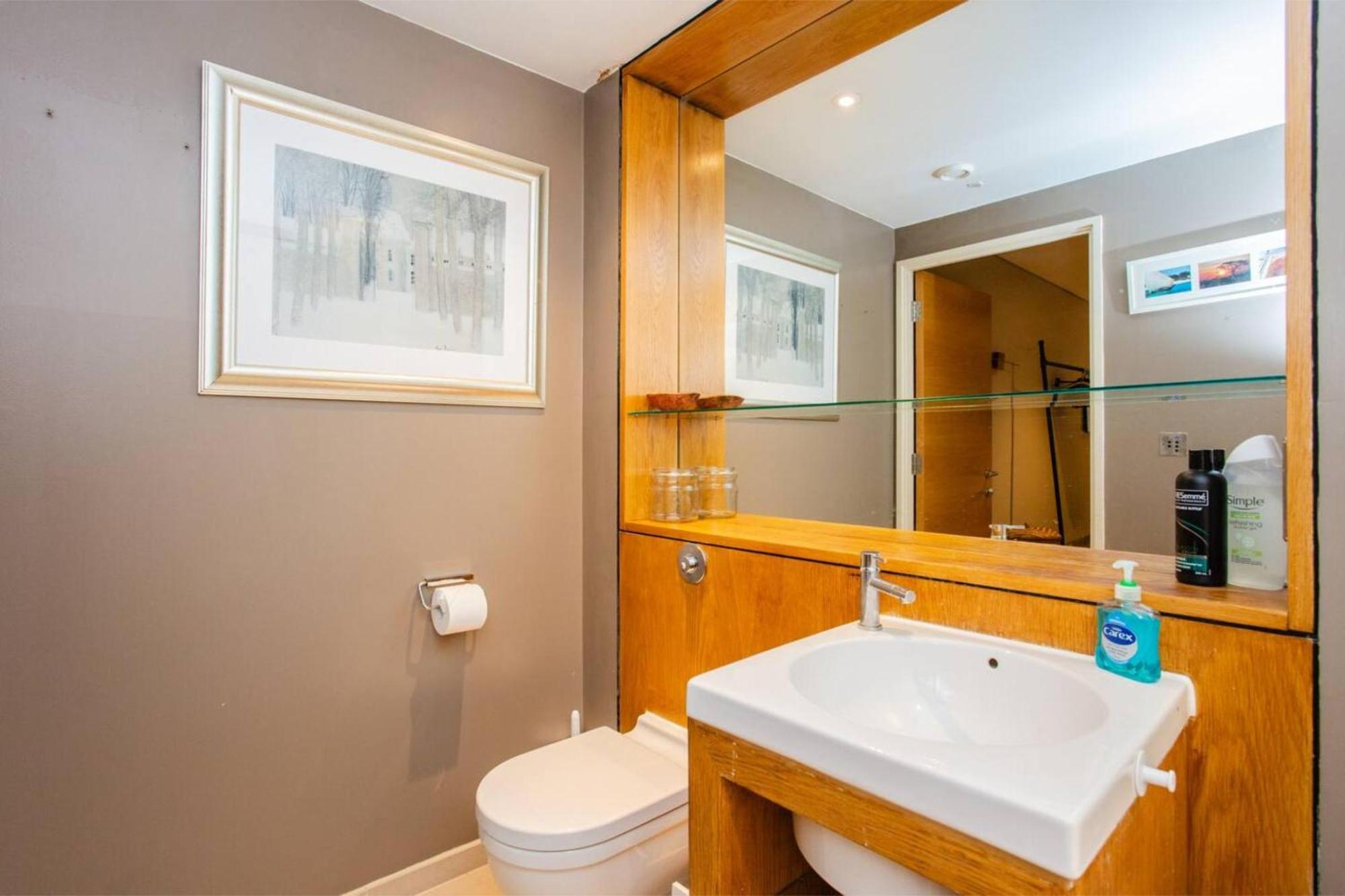 Modern 3 Bedroom Apartment In Paddington Лондон Экстерьер фото